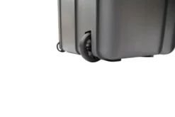 Vango E-Pinnacle 40L Coolbox -Adventure Gear Shop van 2021 essentials e pinnacle 40l lo 10